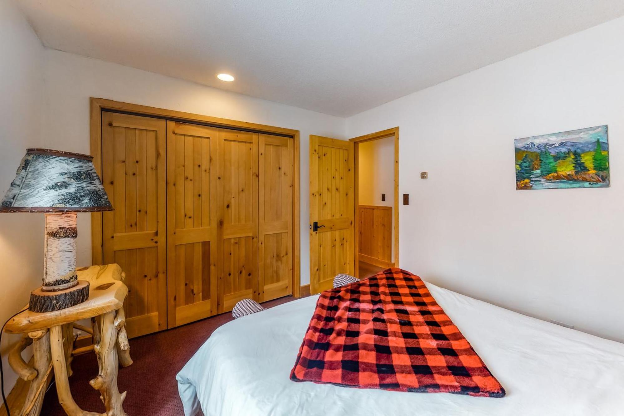 Timber Falls #809 Vail Room photo