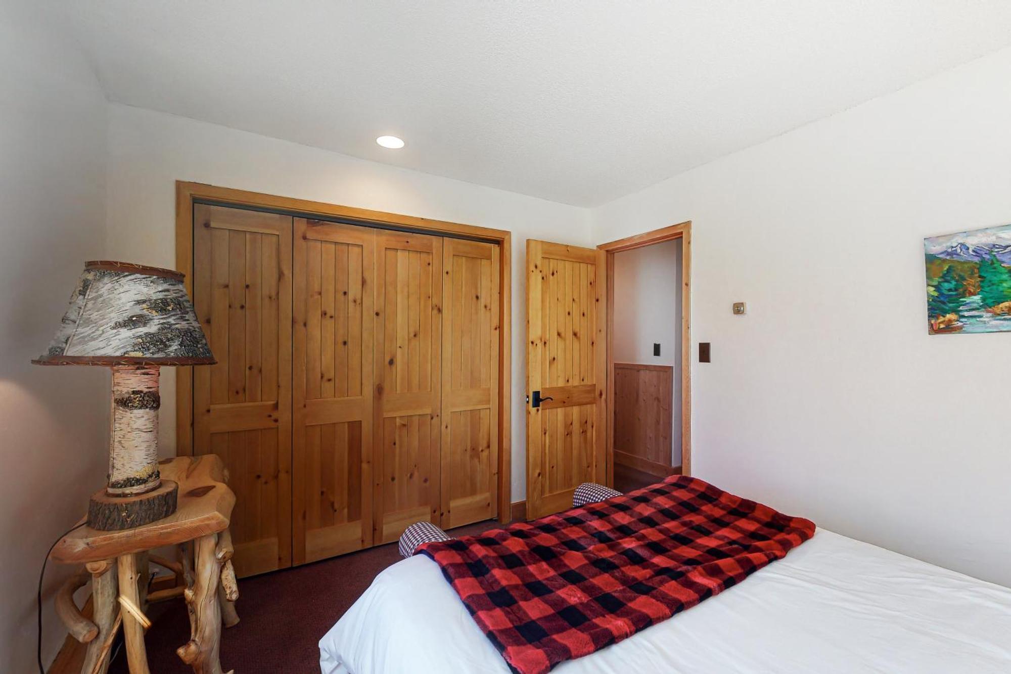 Timber Falls #809 Vail Room photo