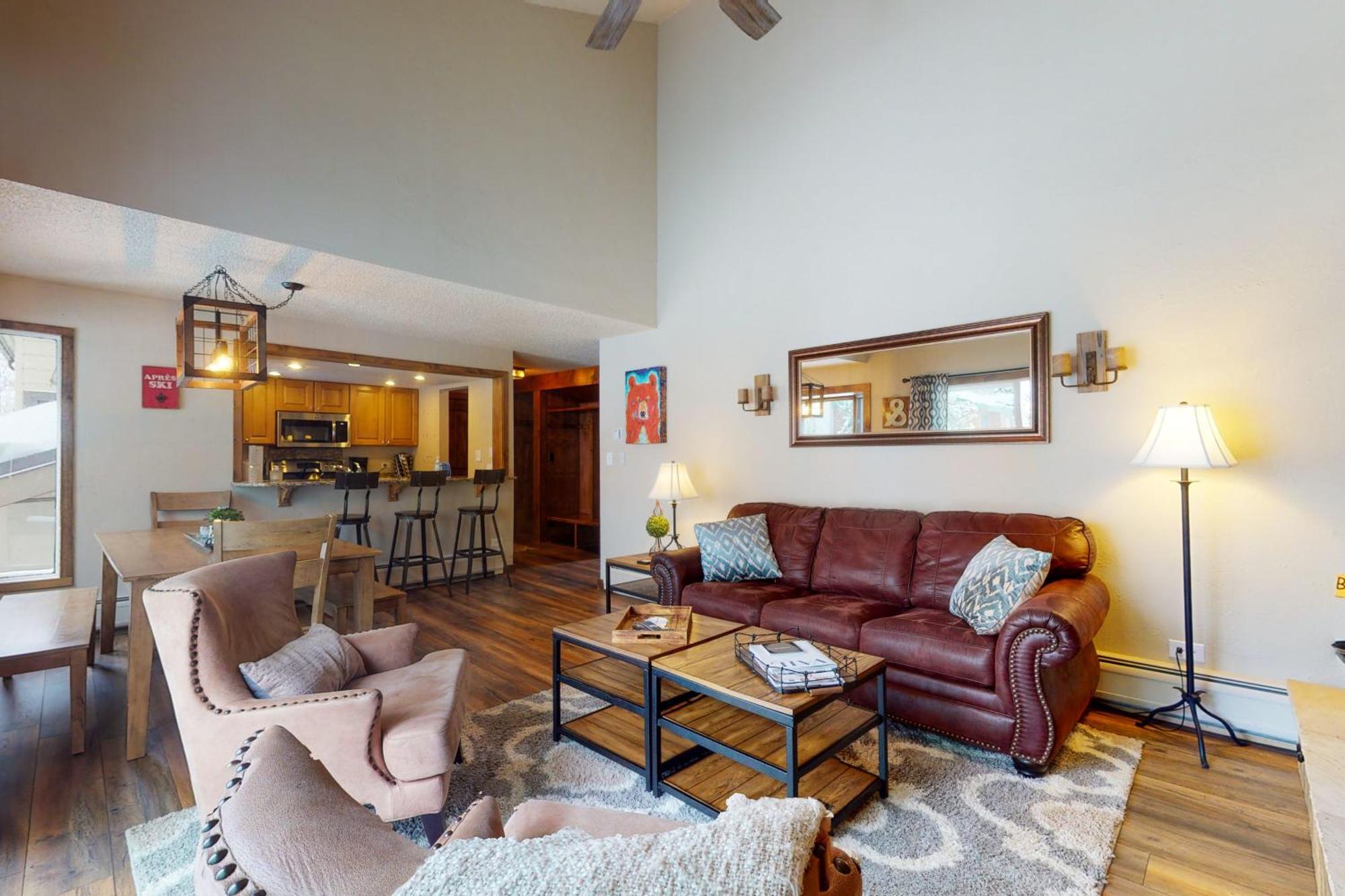 Timber Falls #809 Vail Room photo