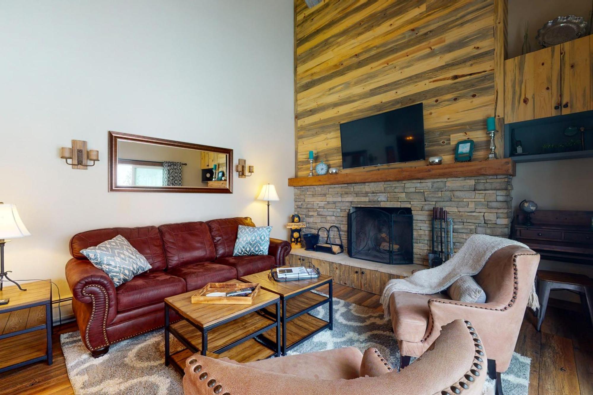 Timber Falls #809 Vail Room photo