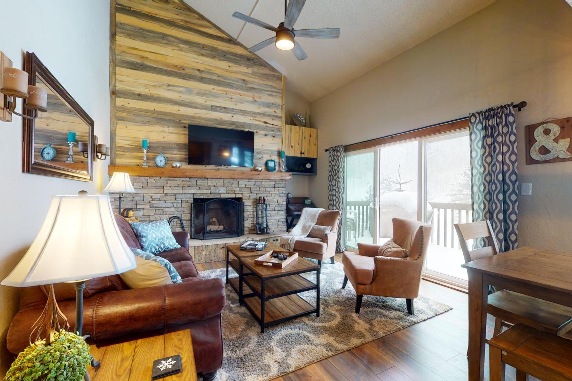 Timber Falls #809 Vail Room photo